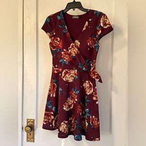 Cute Midnight Doll Burgundy Floral Dress. Size Medium